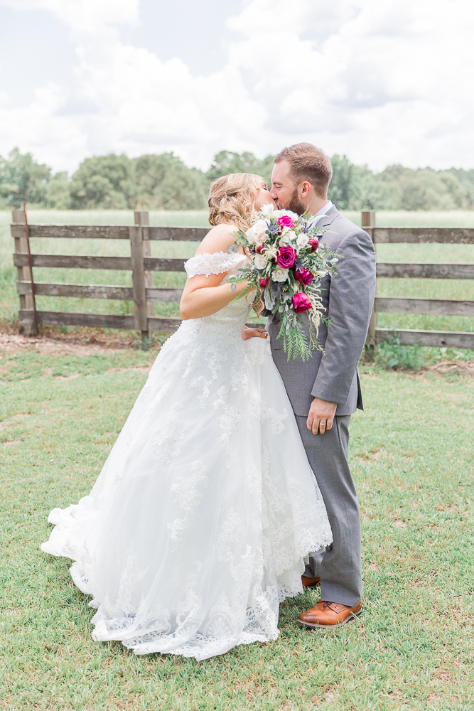 Mississippi Wedding Photographer | Bride and groom portrait | Just married | Rustic fence | State Line, MS 