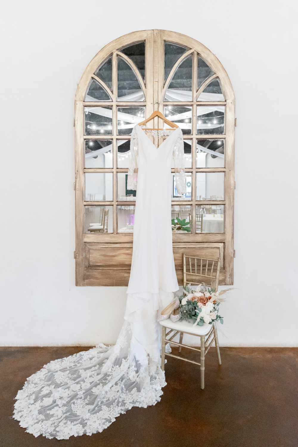 Kayla + Kyle - Annie Elise Photography - Wedding-2