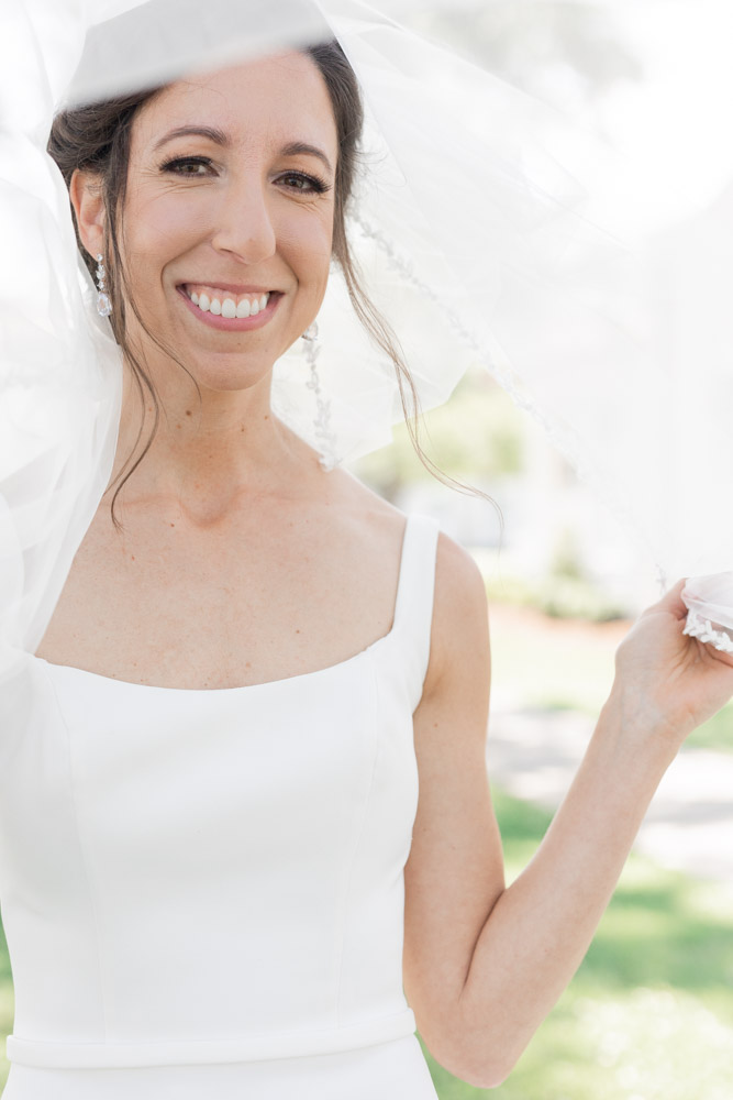 Jessica + Jordan - Annie Elise Photography - Centennial Boutonierre - Bride