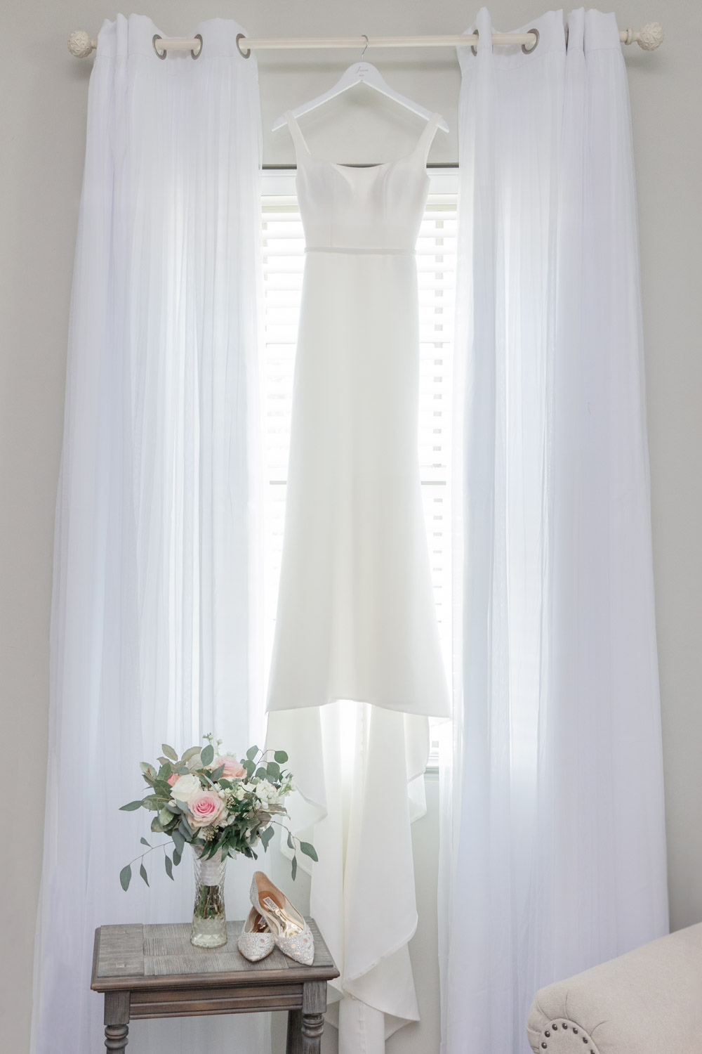 Jessica + Jordan - Annie Elise Photography -Getting ready 3